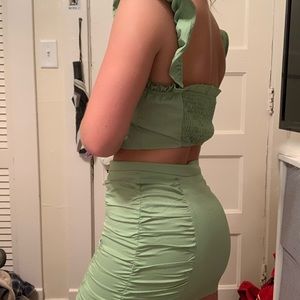 Green Skirt set